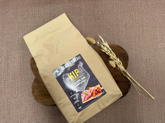 KIP MET KALKOEN, ZALM, ZOETE AARDAPPEL EN WORTEL