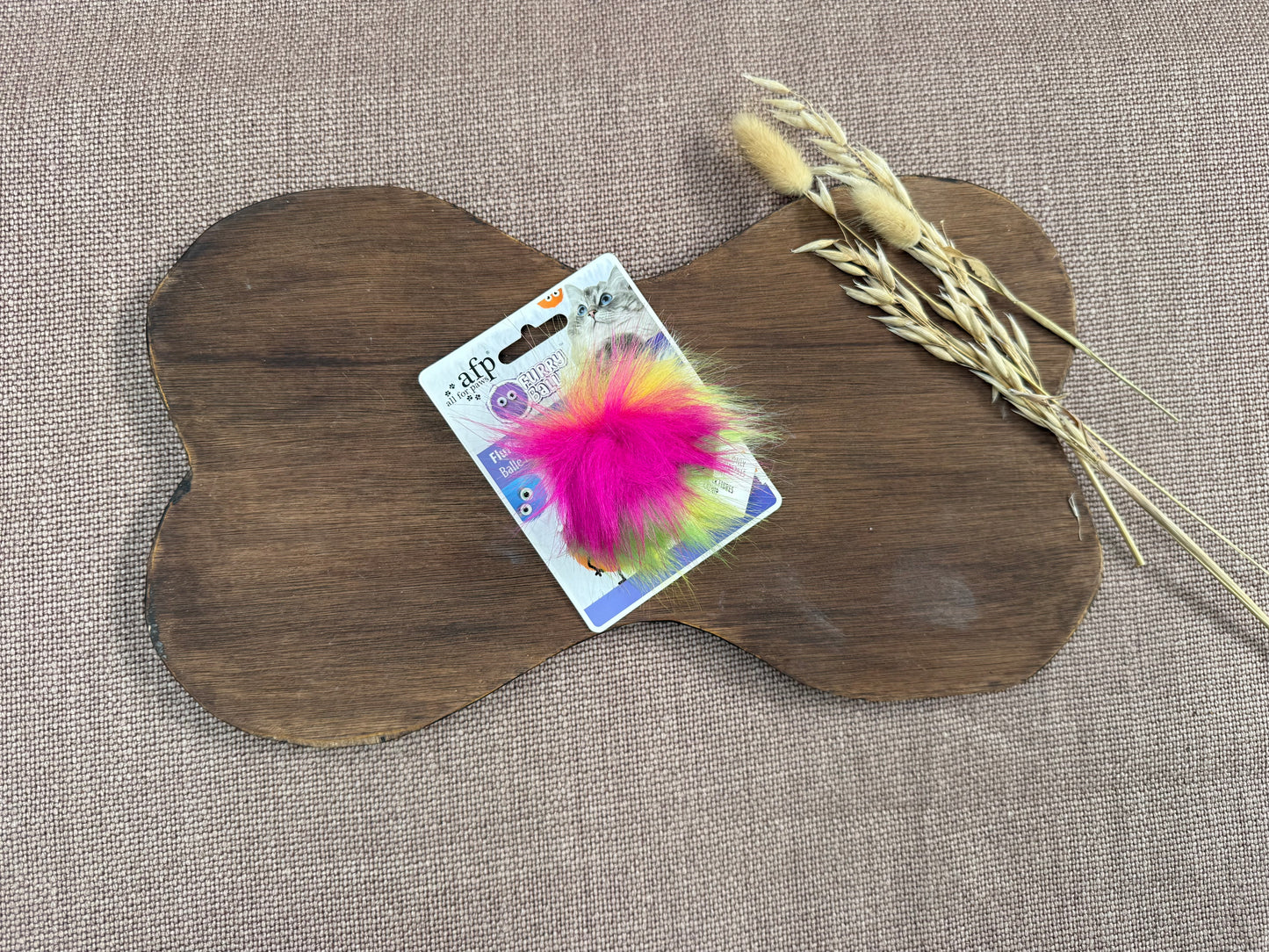 Furry Fluffy bal AFP